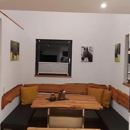 Ferienhaus: Mitten Auf Dem Reiterhof 度假居 厄林根